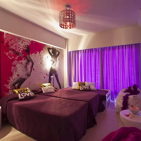 Hotel Fergus Pax- Adults Only 3*